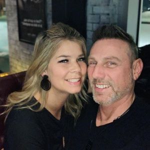 Meet your Posher, Karine